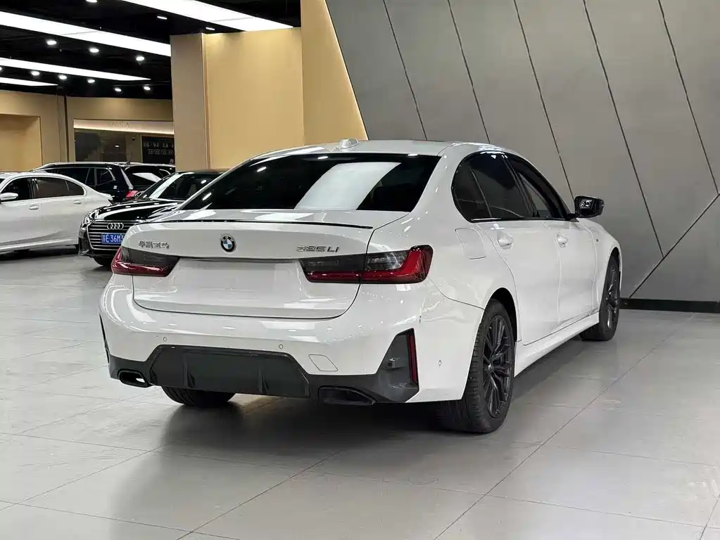 BMW 3 Series 2023