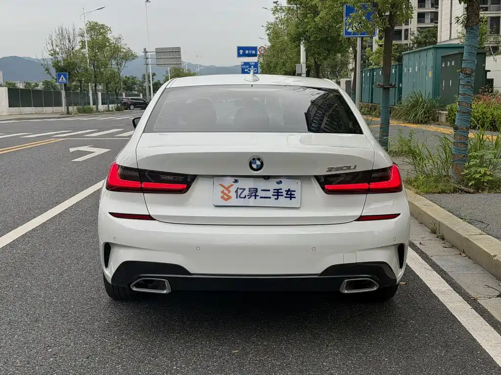 BMW 3 Series 2021