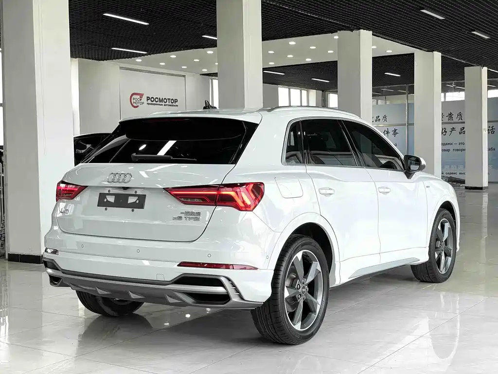 Audi Q3 2022 — фото 6