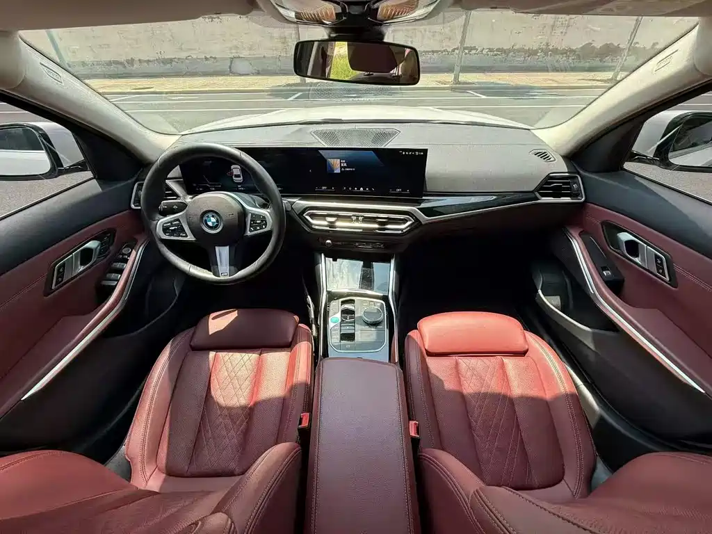 BMW i3 2024