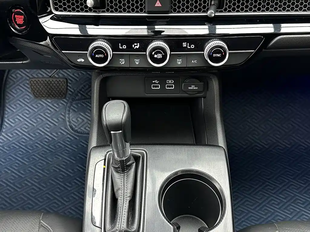 Honda Civic 2022 — фото 16