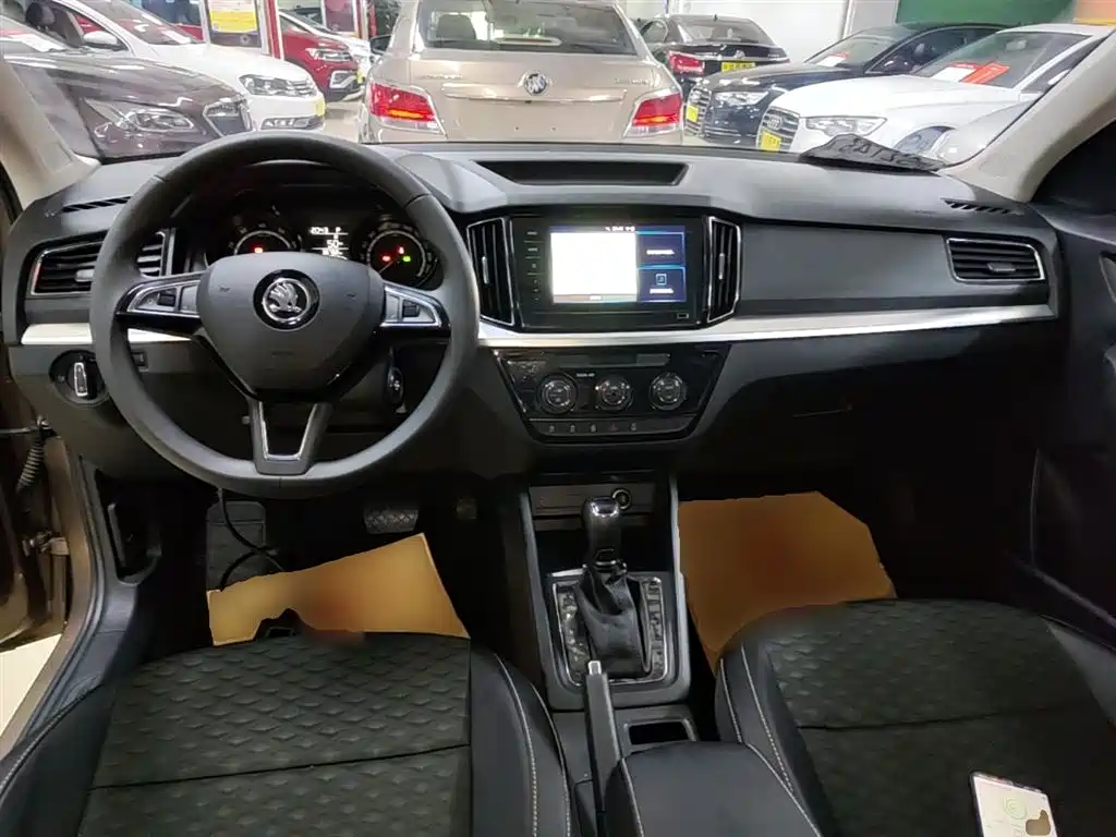 Skoda Kamiq 2021 — фото 10
