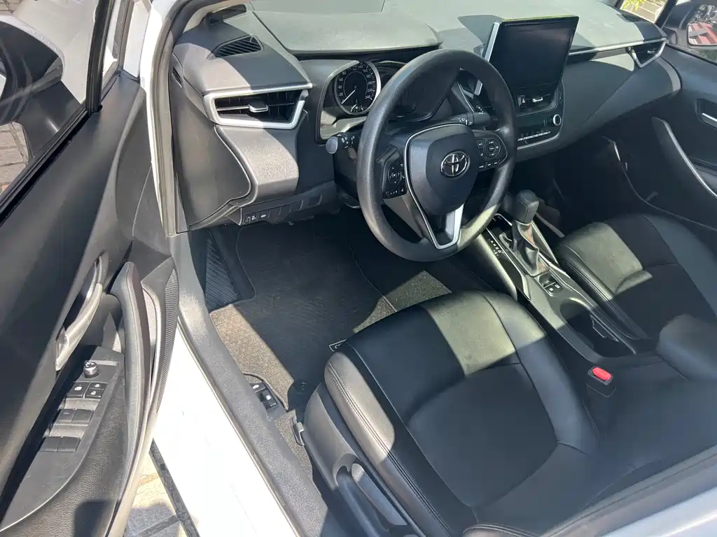 Toyota Corolla 2021 — фото 10