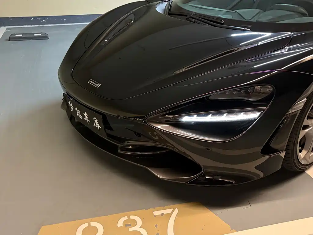 McLaren 720S 2019 — фото 9
