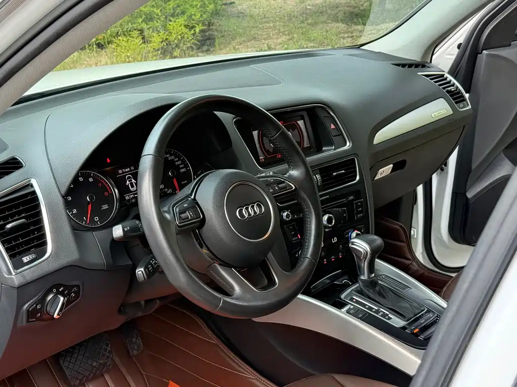 Audi Q5 2015 — фото 16