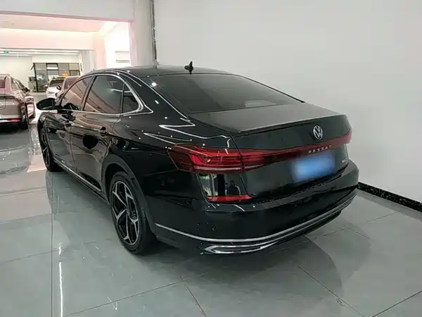 Volkswagen Passat 2024
