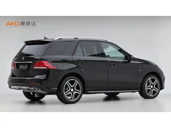 Mercedes-Benz GLE 2016