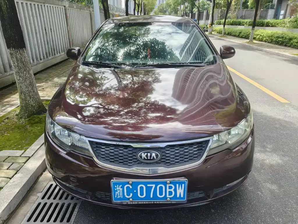Kia Forte 2013 — фото 2