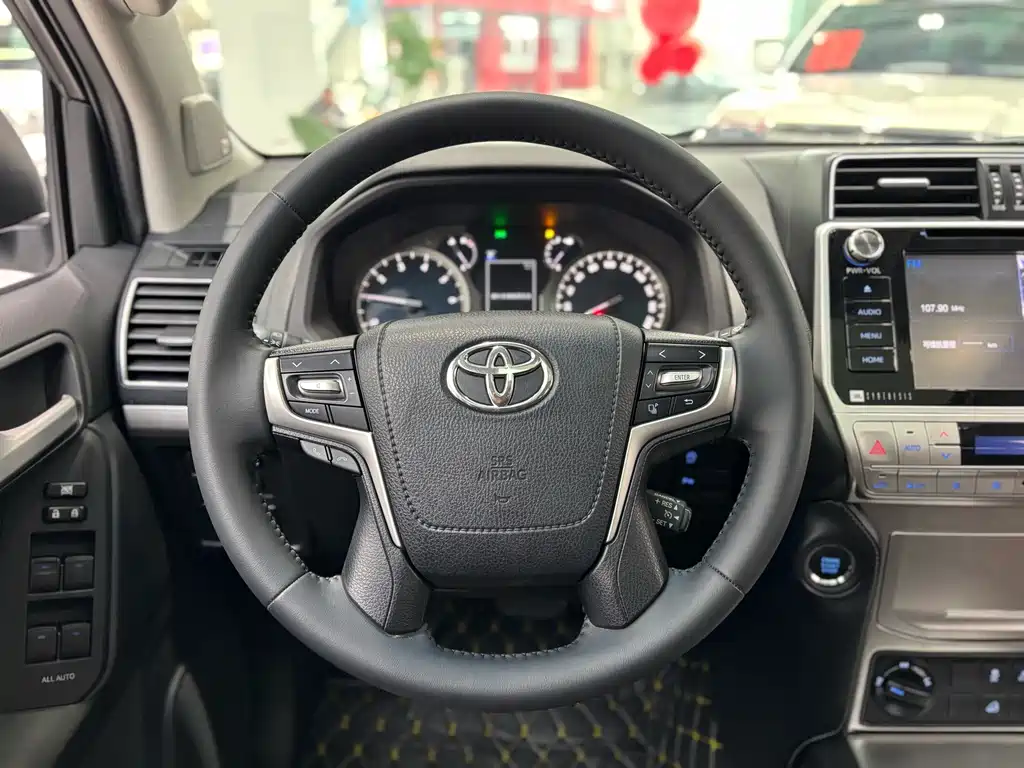 Toyota Prado 2019 — фото 9