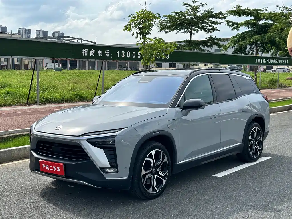 NIO ES8 2022