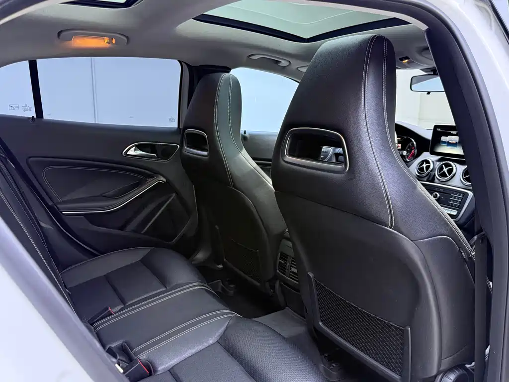 Mercedes-Benz GLA 2016