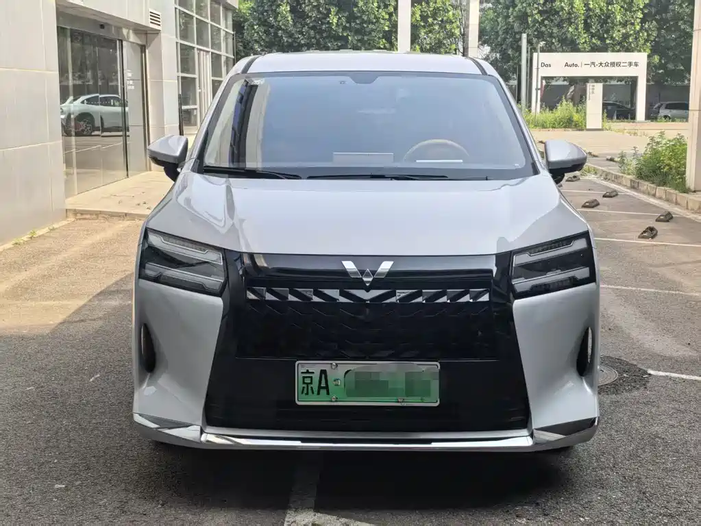 Wuling Starlight 730 EV 2025 — фото 2