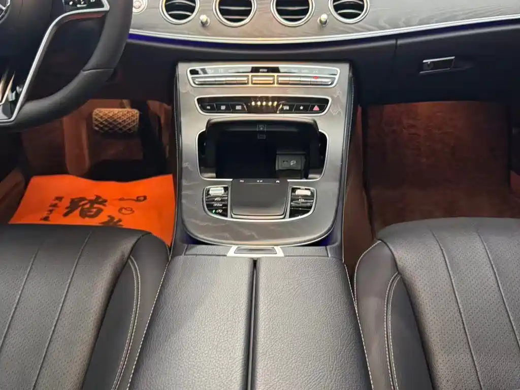 Mercedes-Benz E-Class 2023