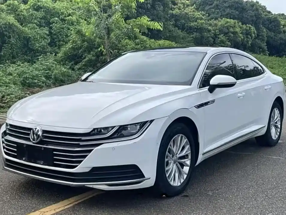 Volkswagen CC 2019 — фото 1