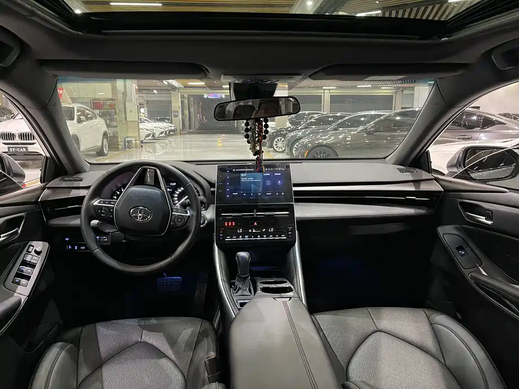 Toyota Avalon 2023 — фото 10