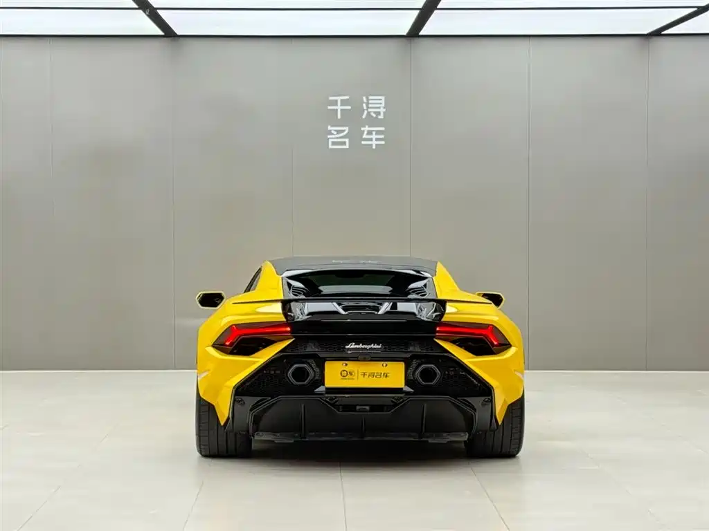 Lamborghini Huracan 2024 — фото 14