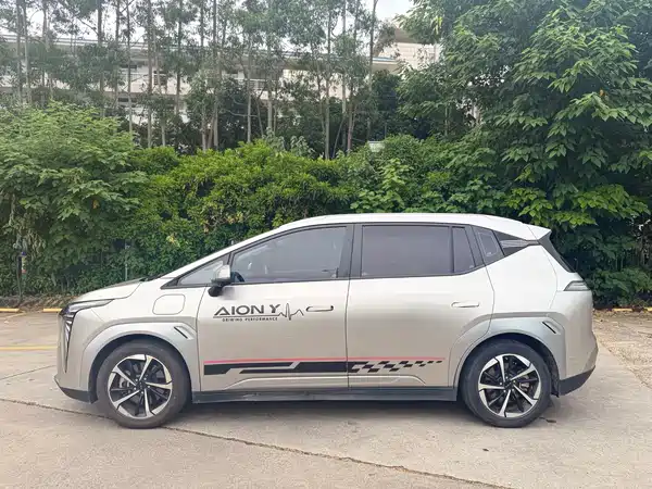 Aion Y 2023