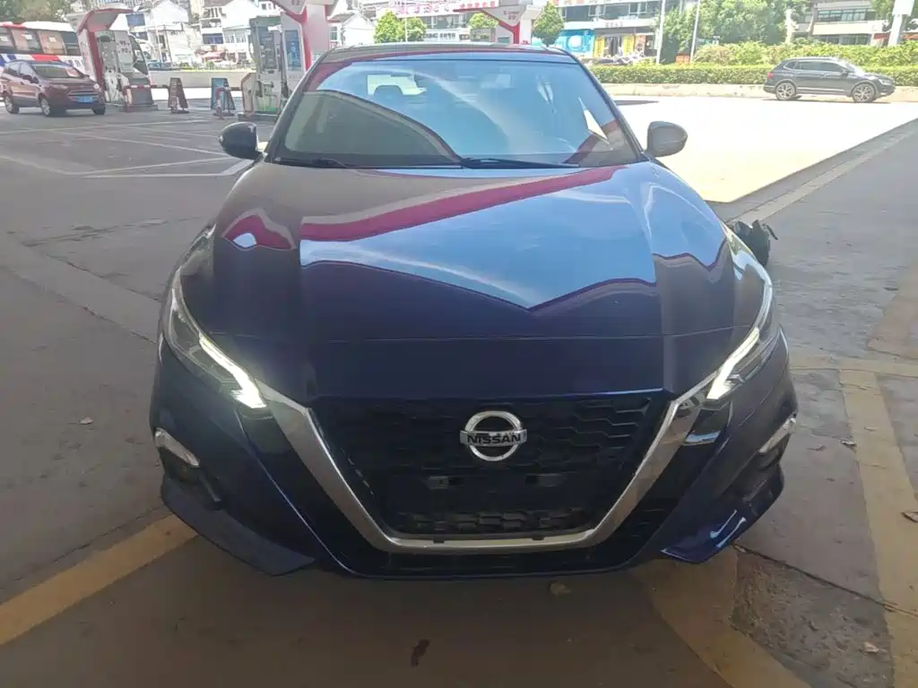 Nissan Teana 2022