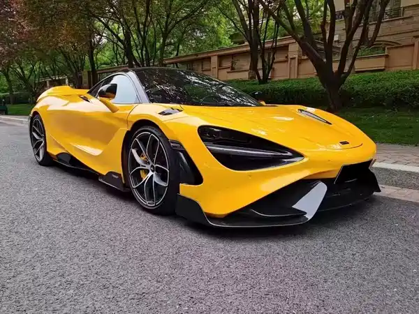 McLaren 720S 2021