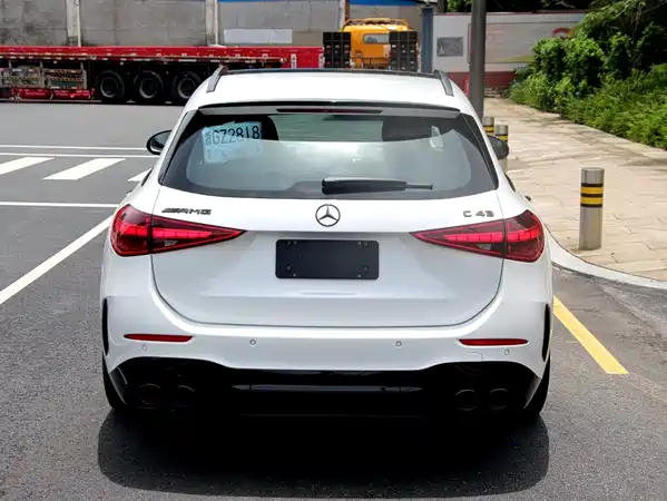 Mercedes-Benz C-Class AMG 2025