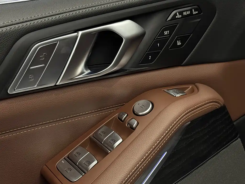 BMW X7 2020 — фото 31