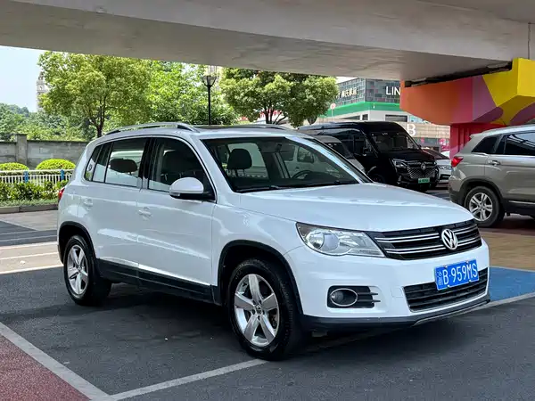 Volkswagen Tiguan 2012
