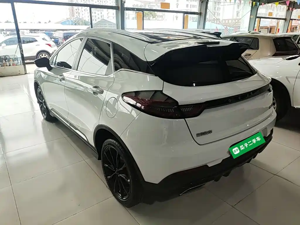 Geely Emgrand S 2021