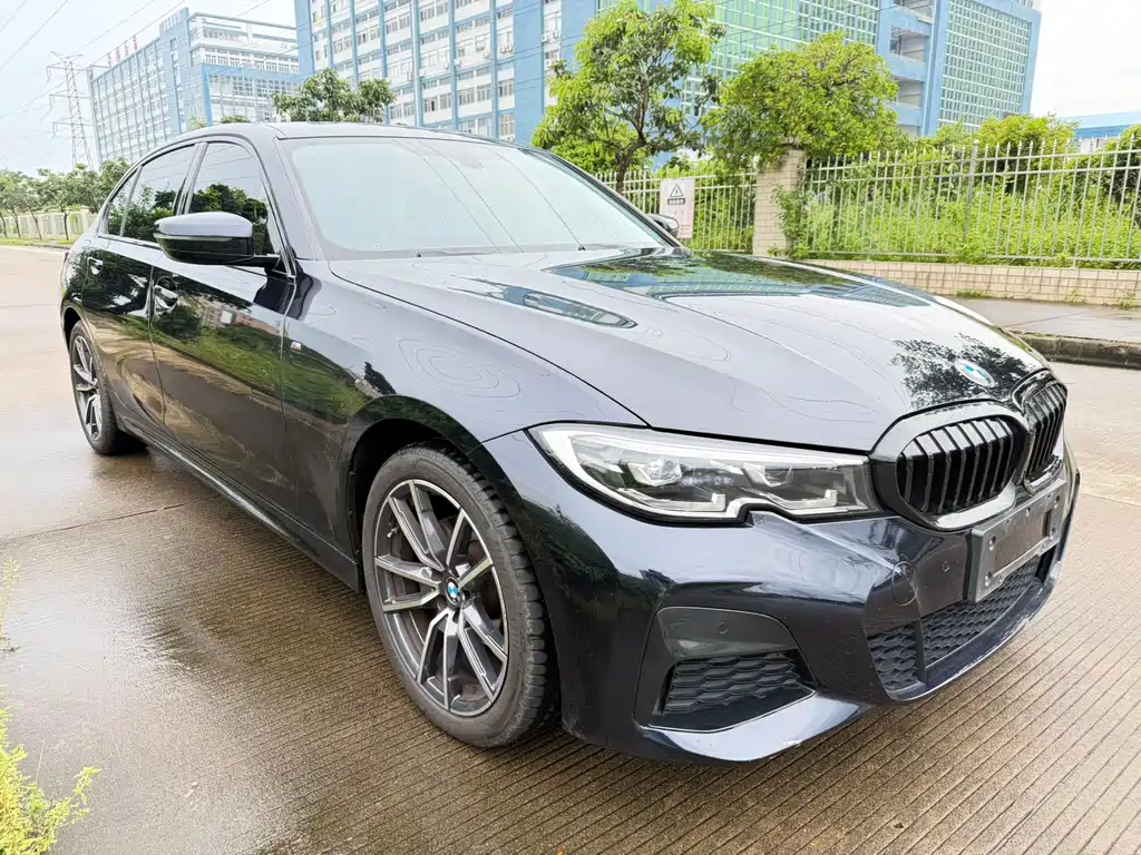 BMW 3 Series 2022