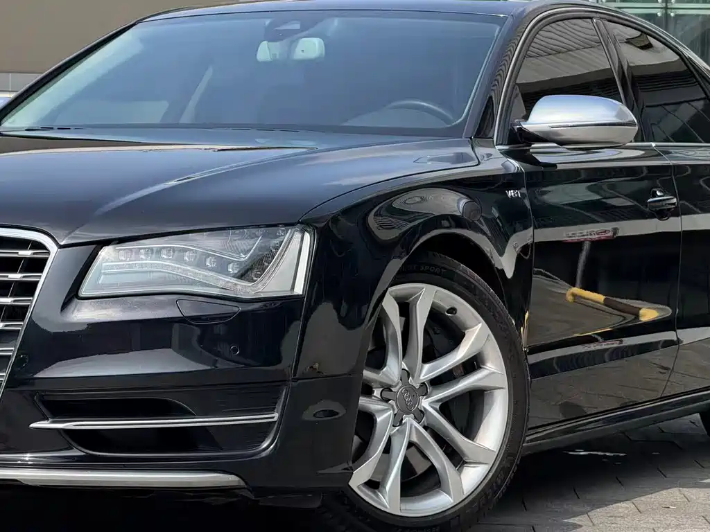 Audi S8 2014 — фото 2