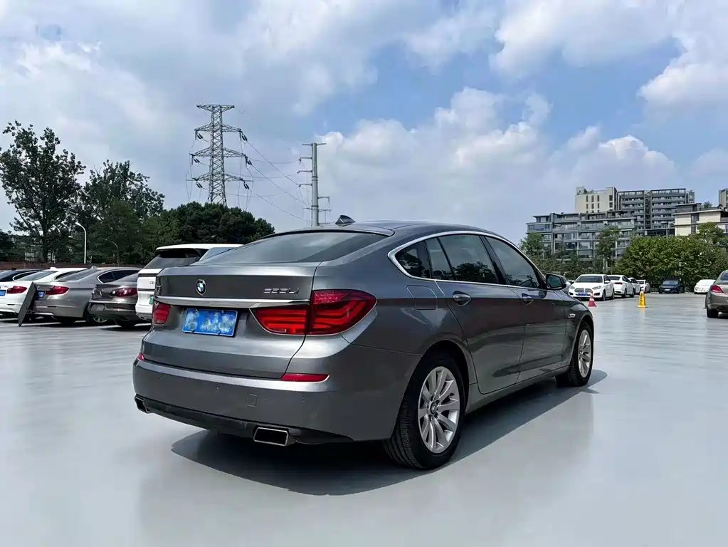 BMW 5 Series GT 2010 — фото 4