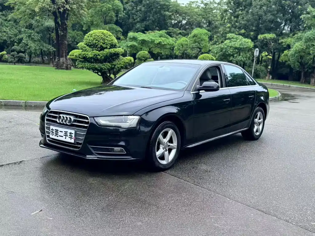 Audi A4L 2013 — фото 1