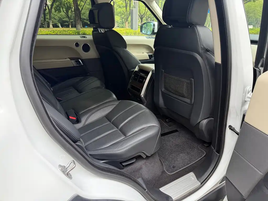 Land Rover Range Rover Sport 2015 — фото 18