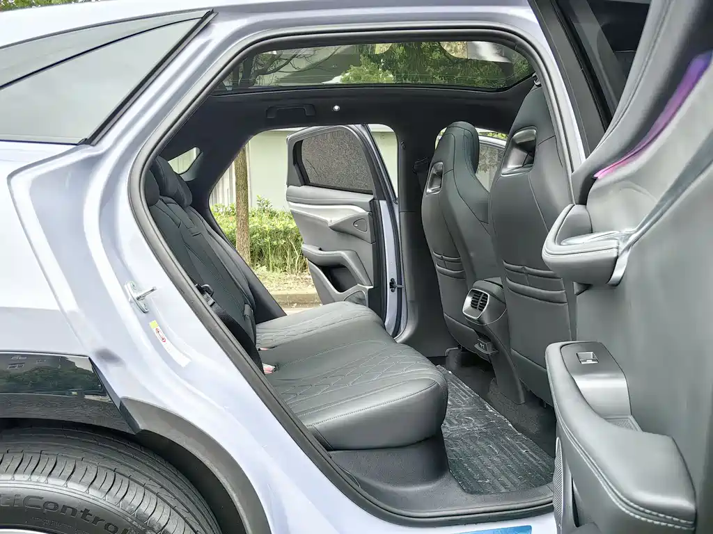 BYD Seal 07 EV 2024 — фото 12