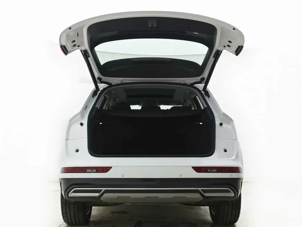 Audi Q5L 2023 — фото 15