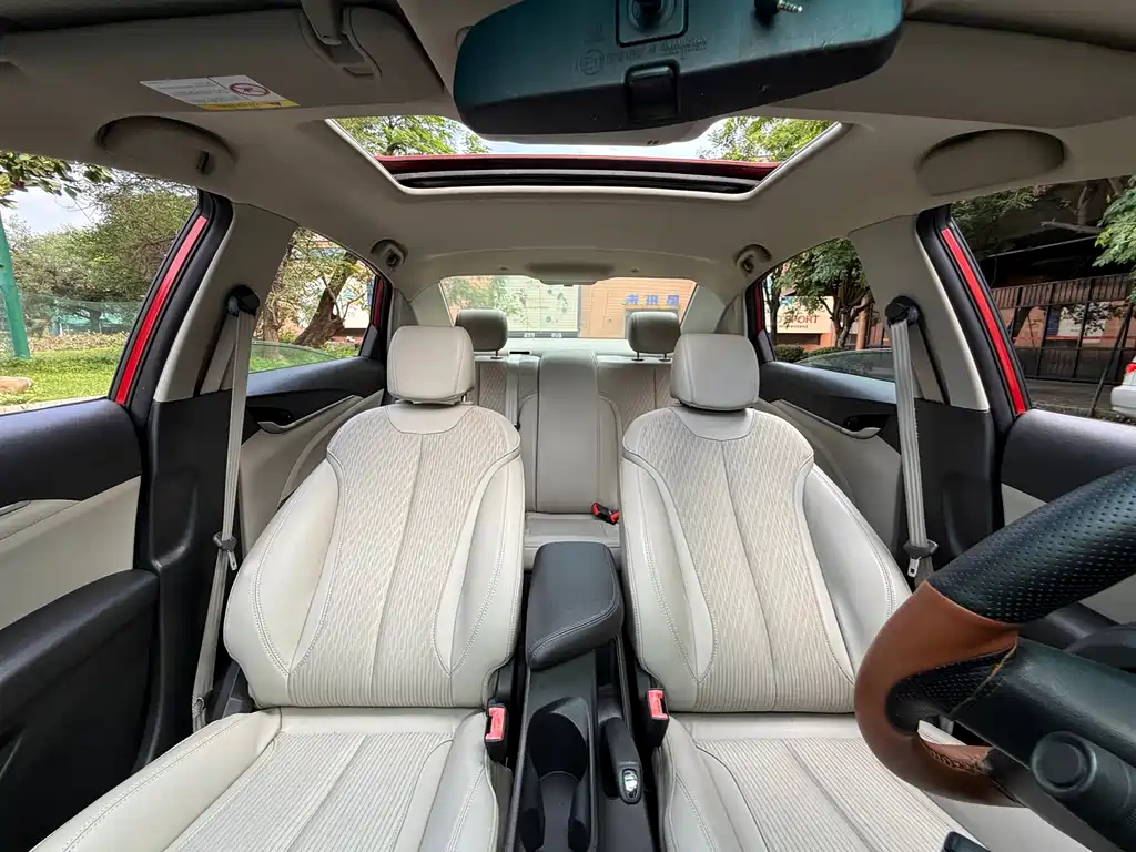 Buick Excelle 2017 — фото 10