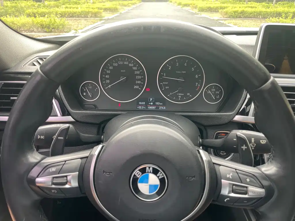 BMW 3 Series 2016 — фото 16