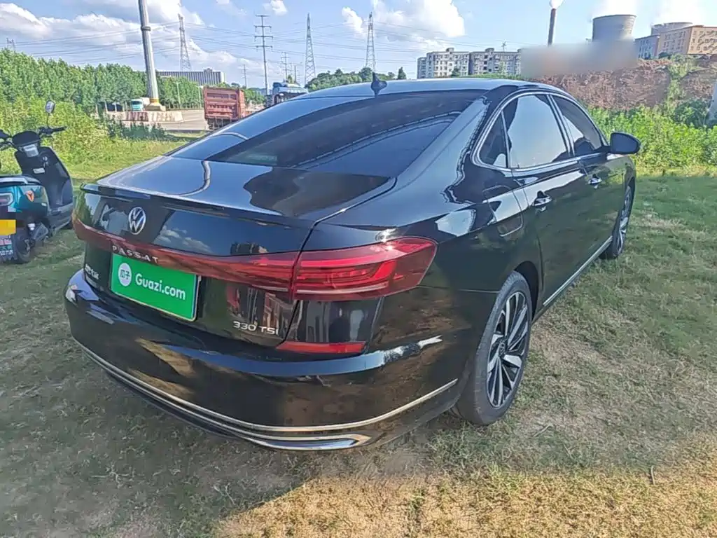 Volkswagen Passat 2022