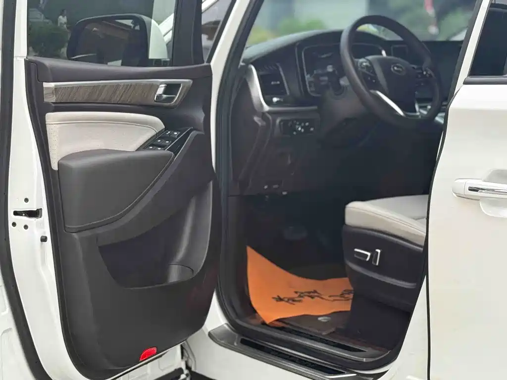 GAC Motor Trumpchi M8 2021 — фото 11