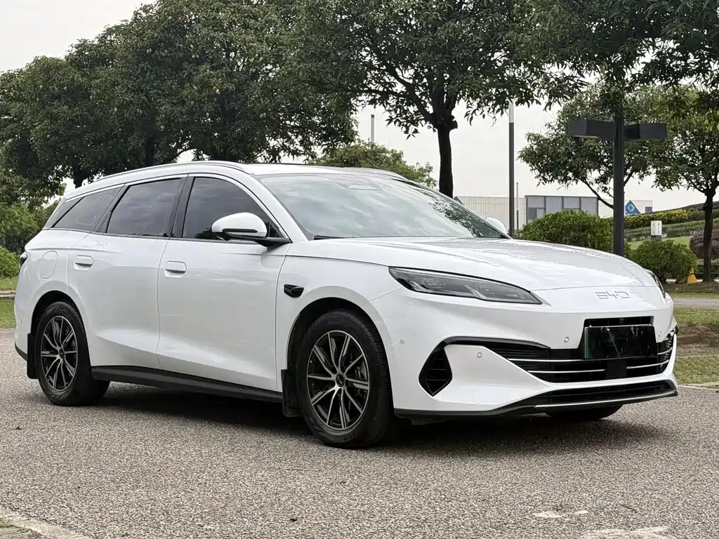 BYD Seal 06 DM-i Wagon 2025 — фото 2