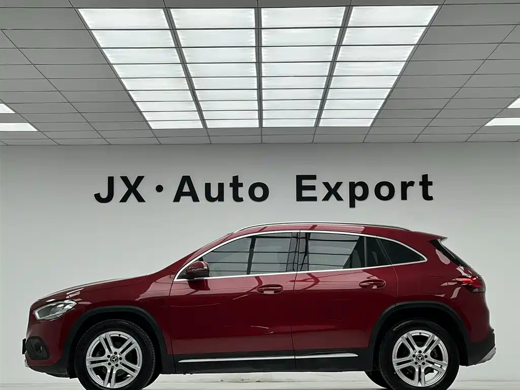 Mercedes-Benz GLA 2021