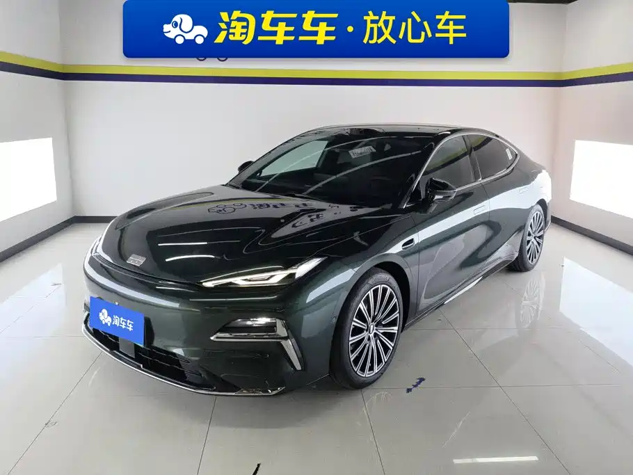 Geely Galaxy Starshine 8 2025 — фото 1