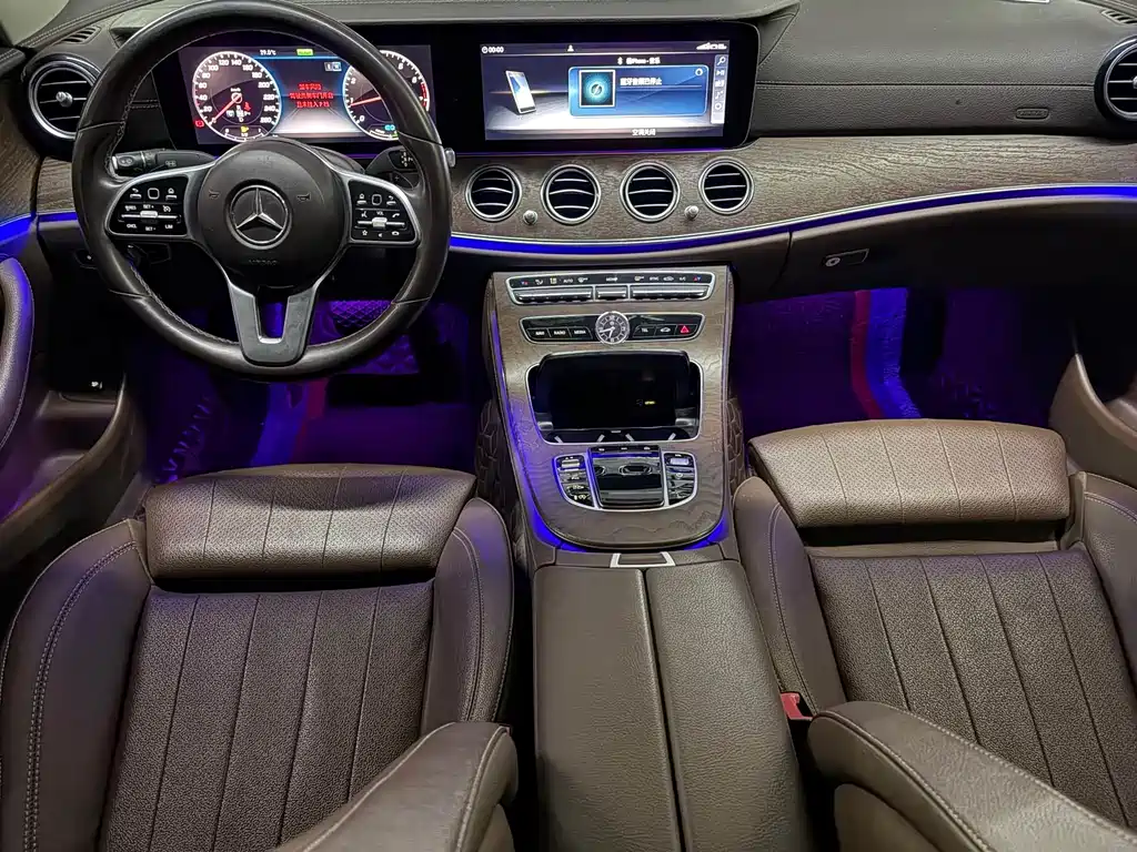 Mercedes-Benz E-Class 2019 — фото 11