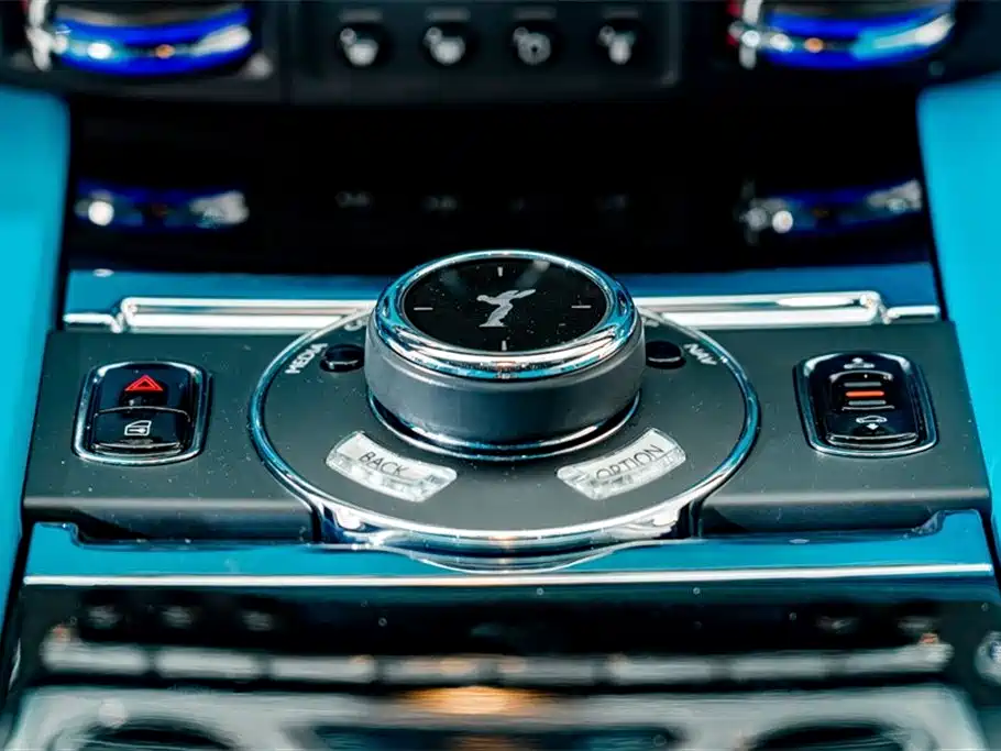 Rolls-Royce Wraith 2019 — фото 13