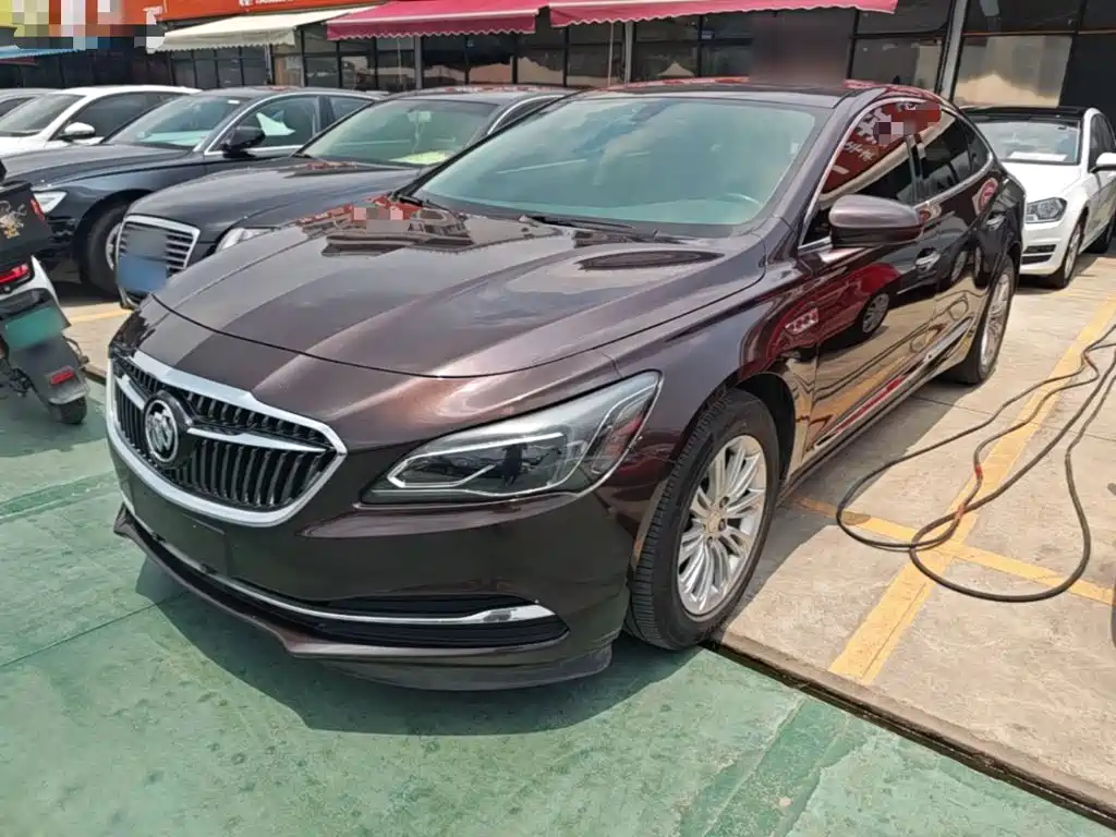 Buick LaCrosse 2018 — фото 2