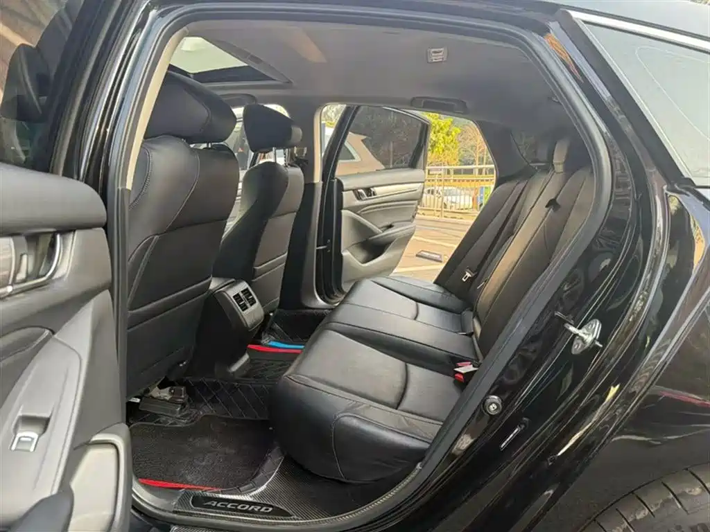 Honda Accord 2021 — фото 14