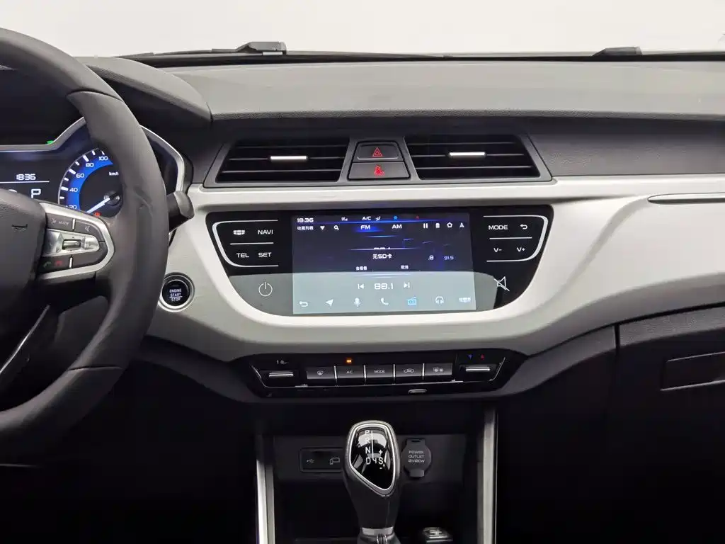 Geely Vision X3 2019 — фото 12