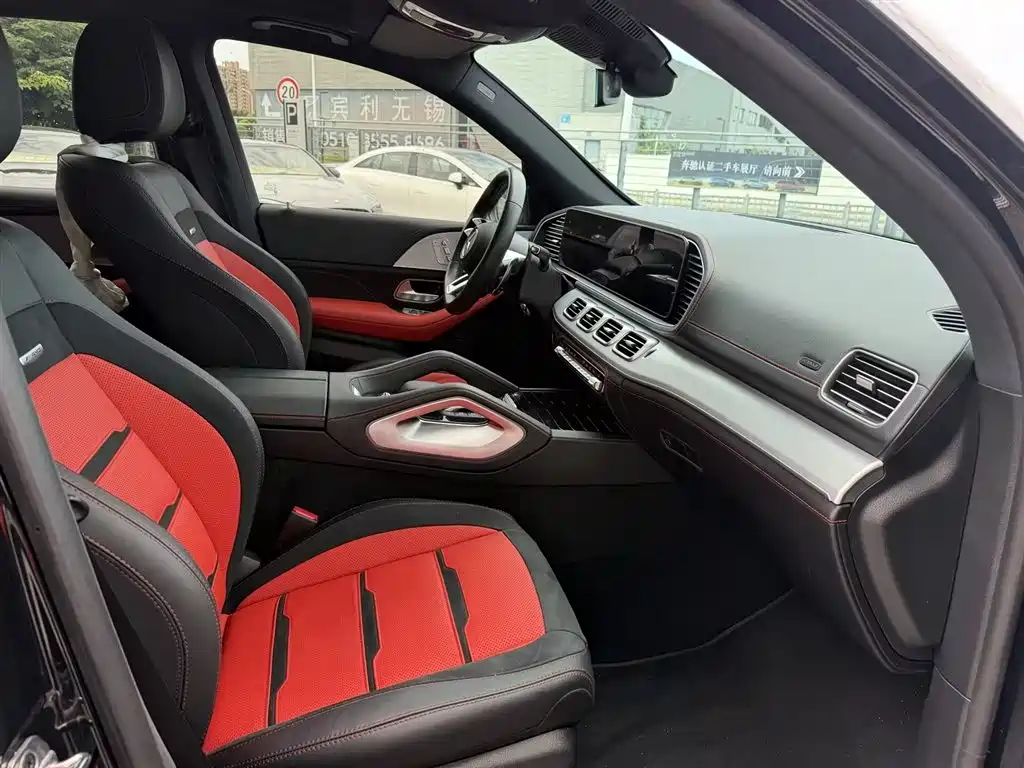 Mercedes-Benz GLE AMG 2026 — фото 14
