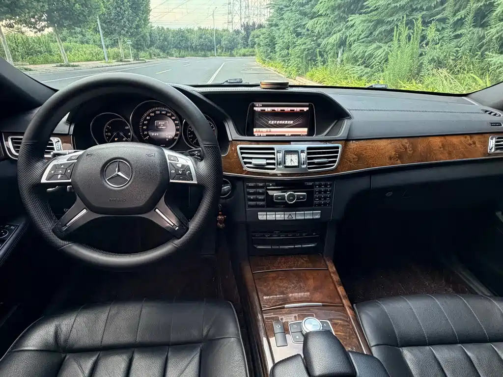 Mercedes-Benz E-Class 2014 — фото 11