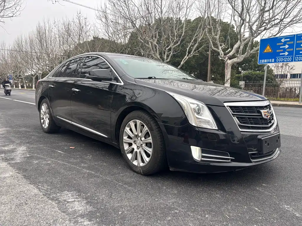 Cadillac XTS 2017 — фото 2
