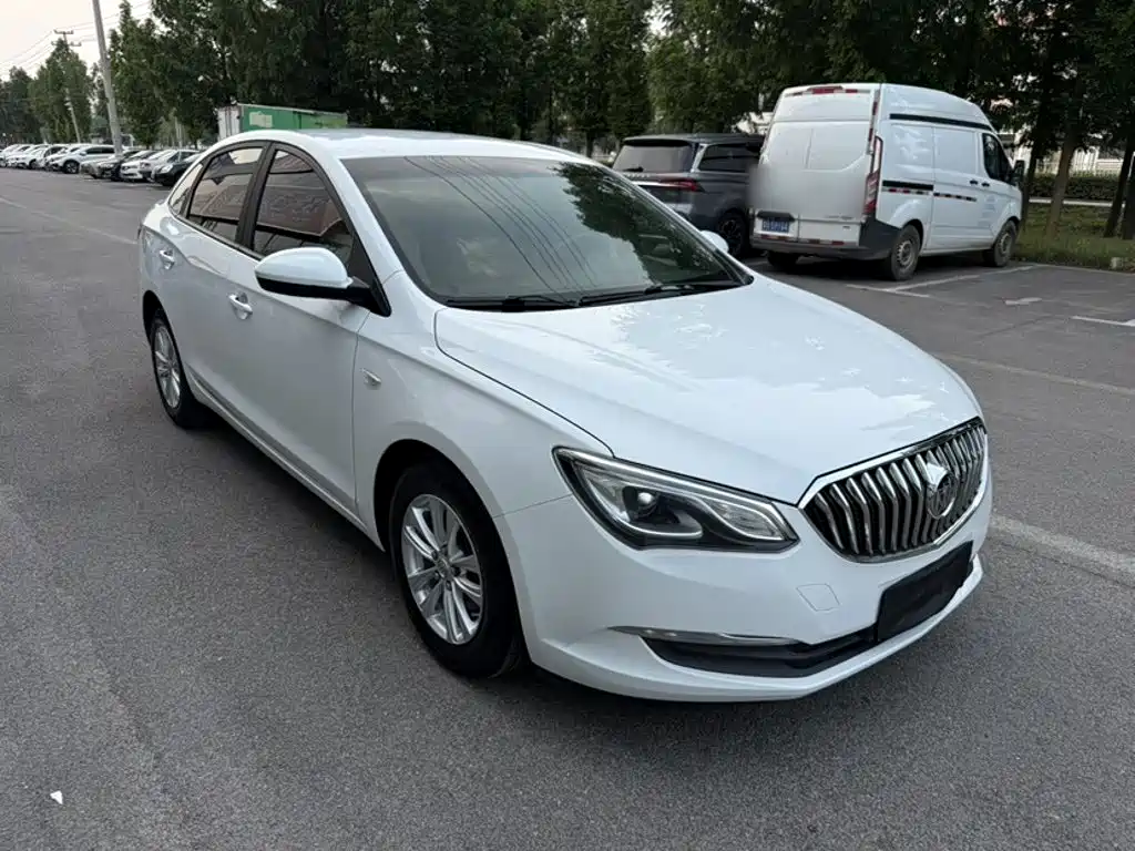 Buick Excelle 2015 — фото 23
